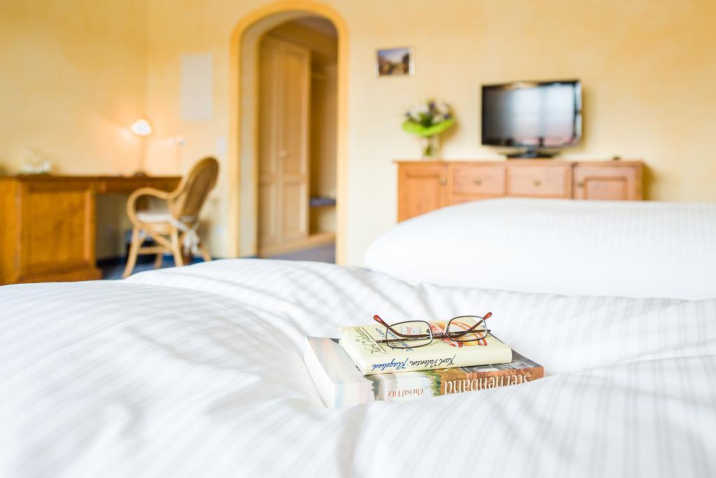Hotel Und Landgasthof Altwirt Grosshartpenning Bagian luar foto