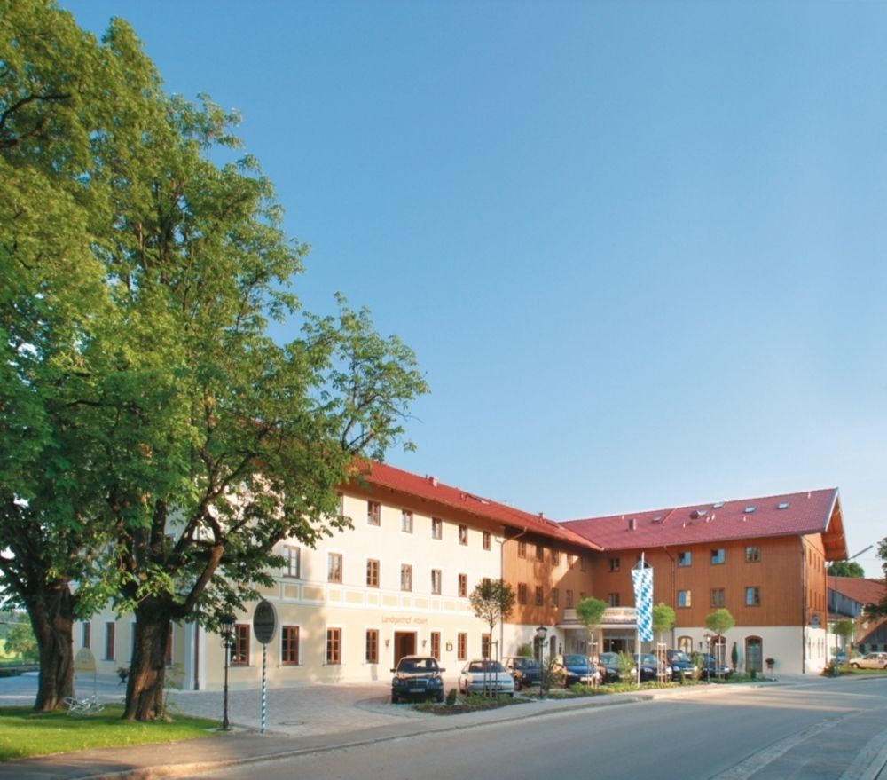 Hotel Und Landgasthof Altwirt Grosshartpenning Bagian luar foto