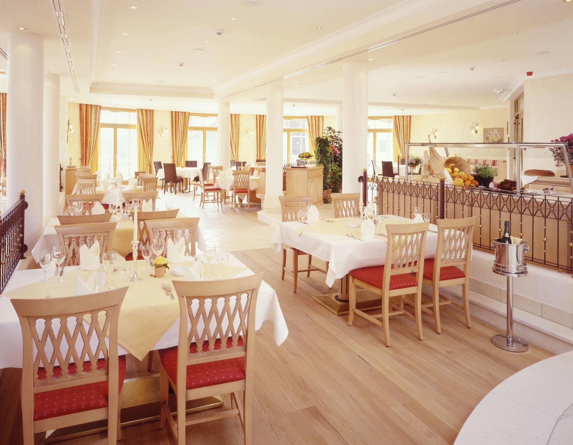 Hotel Und Landgasthof Altwirt Grosshartpenning Bagian luar foto