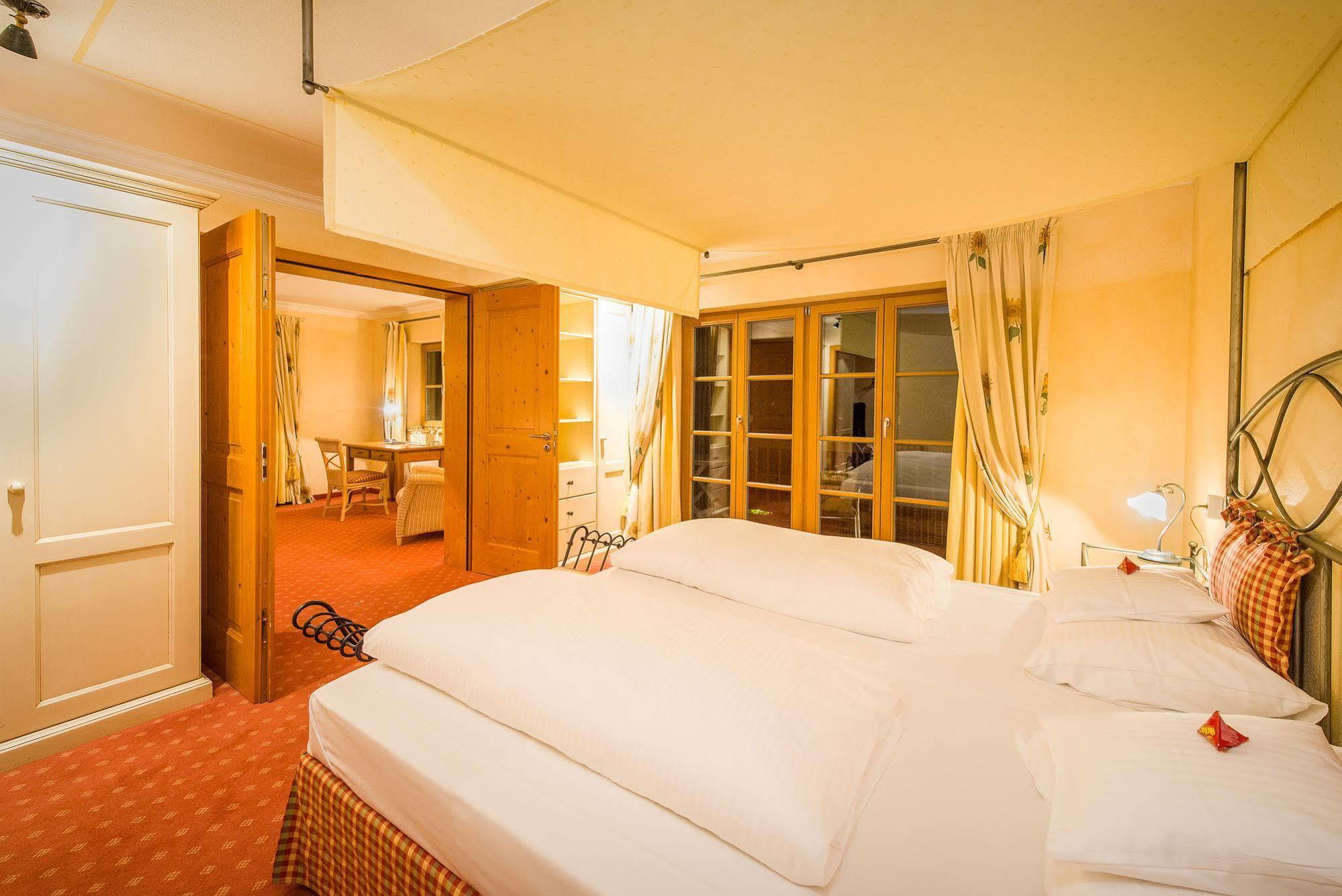 Hotel Und Landgasthof Altwirt Grosshartpenning Bagian luar foto